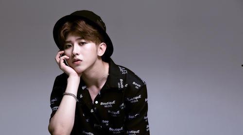 娛樂吃瓜八卦蔡徐坤是誰,娛樂界新晉流量小生，吃瓜群眾熱議焦點