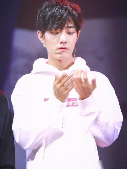 娛樂圈吃瓜爆料肖戰(zhàn)是誰(shuí),娛樂圈吃瓜爆料中的焦點(diǎn)人物