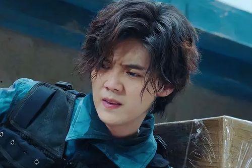 娛樂圈吃瓜男歌手是誰啊,他是誰？