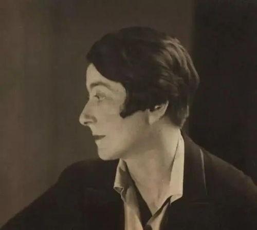 娛樂圈吃瓜輝總,揭秘吃瓜輝總背后的故事