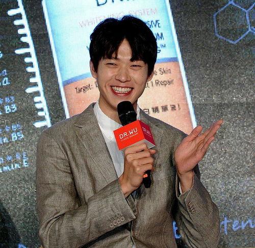 娛樂(lè)圈吃瓜小組名單公布,揭秘明星幕后故事，揭秘娛樂(lè)圈真相