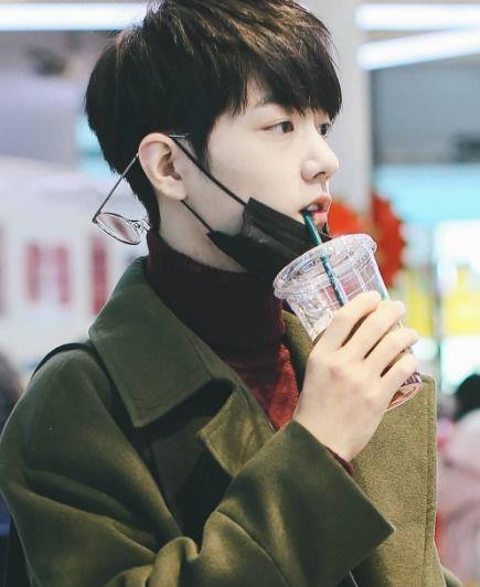 吃瓜娛樂肖戰(zhàn),瓜田李下，娛樂界的璀璨明星