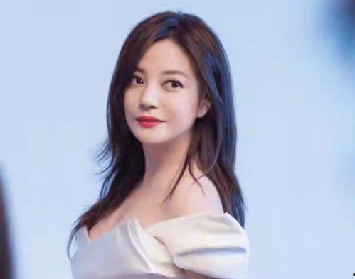 趙薇娛樂(lè)吃瓜,揭秘明星幕后故事