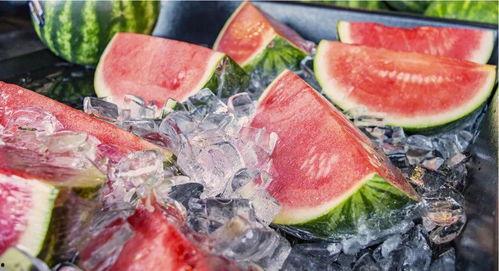 娛樂(lè)場(chǎng)所日常吃瓜,揭秘日常吃瓜背后的故事與真相