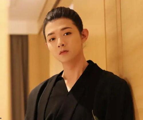 娛樂(lè)圈的瓜越吃越大,揭秘明星背后的驚人真相