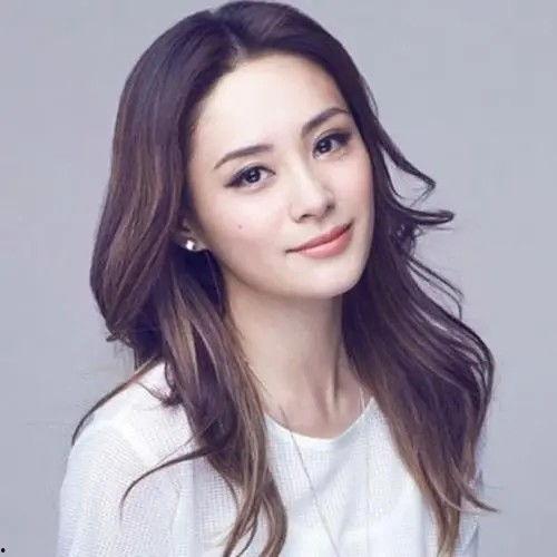 阿嬌在娛樂(lè)圈吃瓜,揭秘明星背后的故事